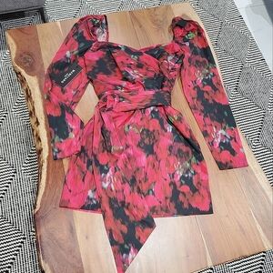 Marciano Guess "Red Rhapsody" 60s Style Satin Smooth Floral Puff Shoulder Dress